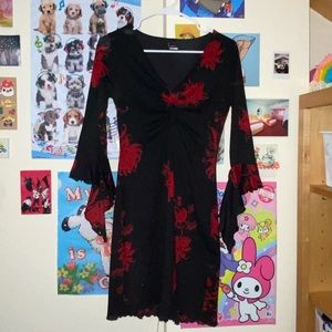 Sexy Black and Red Bell Sleeve Dress